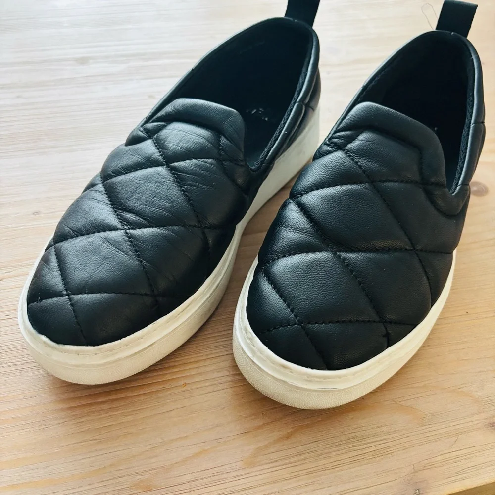 Eileen Fisher Women's Poem Black Quilted Slip-On‎ Sneakers Size 7